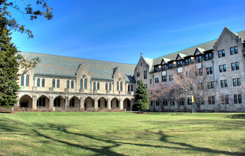 dominican-university-online-graduation-rates